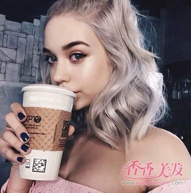 ��ѧ��Ů���ʺ�ʲô�ÿ��Ķ̷� Ů��ѧ���̷�ͷ��ͼ