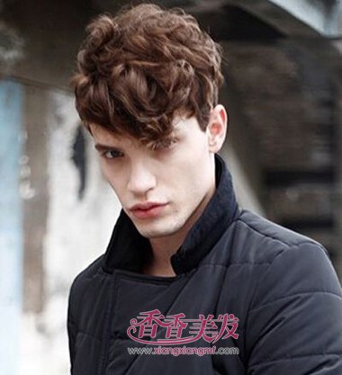 ��ʿ�������ʺ���ʲô���Ķ̷� �й������ʺ϶̷���