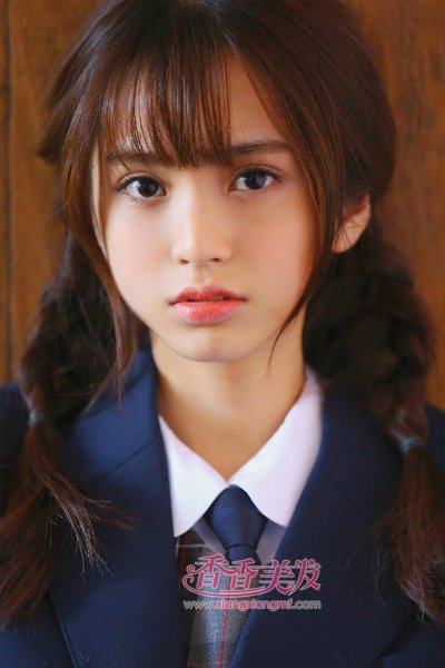 ѧ��װ�Ķ̷��ʺ�������ͷ�� Ůѧ���̷���ô��ͷ��