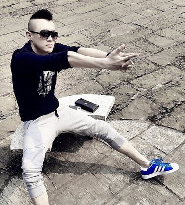 �������̷�ͷ��������� �������Զ�ͷ������