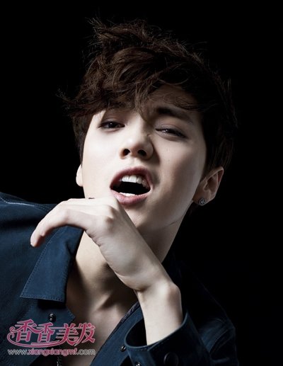 男生发型两边怎么理好看 90后简单帅气男生发型