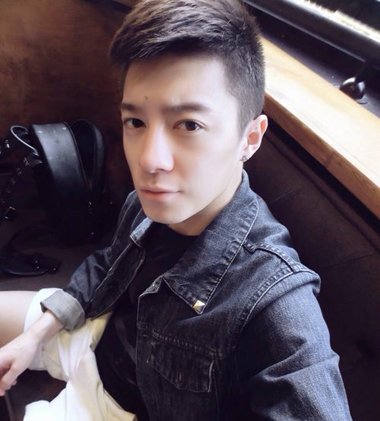 �����̷�ǰ����һ��ñ�� �������̷��ʺ�����