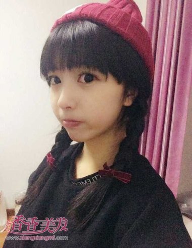 ��ɫ�̷��෢ͼƬ �ÿ�Ů���ж̺ڷ�