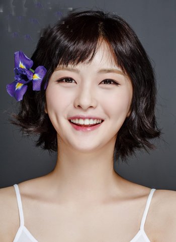 ����΢�ֵ�Ů����ʲô���Ķ̷��ͺ� ������ʲô����