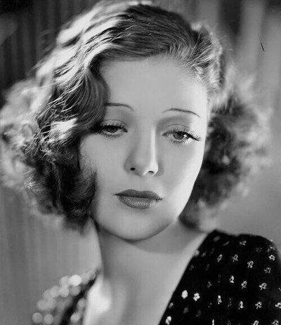 50�������˶̷����� ���긾Ůʱ�ж̷���