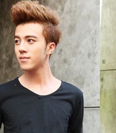 ���˳��̷��������ͼƬ ��ʿ�̷����ͷɻ�ͷ