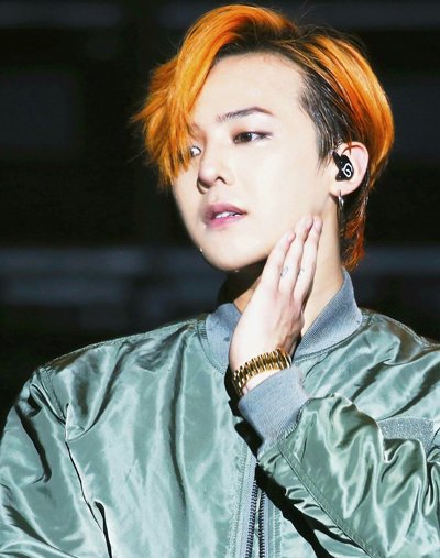 一般男生染头发染什么颜色好看 男生头发颜色大全图片