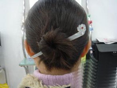 ��һ�����Ӱ�ͷ��+ͷ��ͦ��+�ռ���