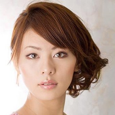 ��һ�����Ӱ�ͷ��+ͷ��ͦ��+�ռ���