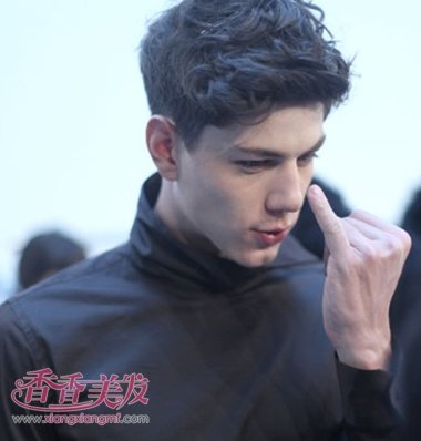 ��ʿ�̷�����������ʲô�� �ж̷����ͺ�����ô��