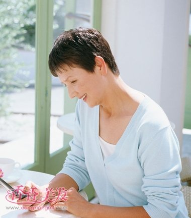 ����ƫ�ֵ����ʺ�ʲô���� 50����Բ��Ů�˷������ͼƬ