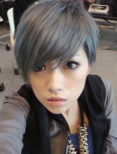 ͷ���ٵ�Ů���ʺ����̷ֶ� ͷ�������ɵĶ̷�Ч��ͼ