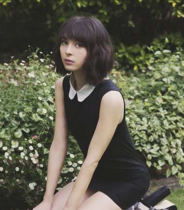 �߸�������Ů�Զ̷����� ����Ů�˶�ͷ������