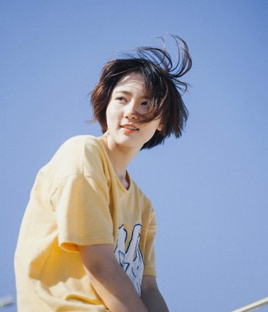 Ů��ѧ���Ķ̷����� Ů��ѧ���̷�����ͼƬ