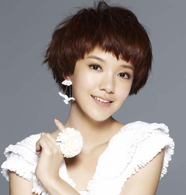 ���ֵ�Ů���ʺ�ʲô���Ķ̷�����ͼ ������Բ���ʺ�ʲô����