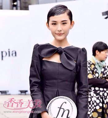 Ů���ɾ������ɫ���Զ̷�����ͼƬ �ÿ�Ů����ɫ�̷�����