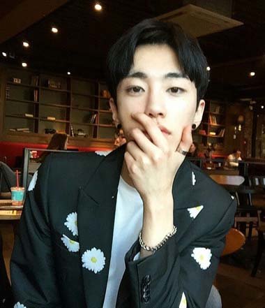 ��ʽ�зַ��� �����зַ���ͼƬ