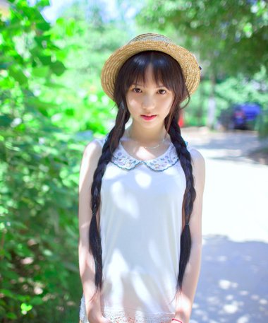 ��ֱ��ͷ�������� ��ɫֱ������ô��ͷ�ÿ�