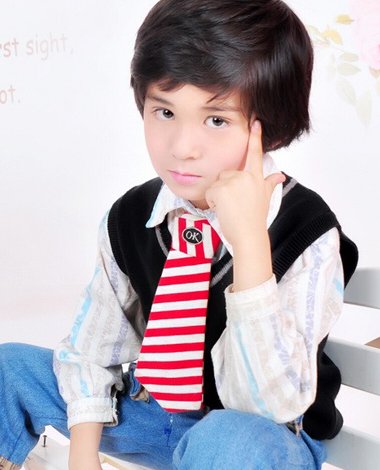 小男孩个性发型图片 儿童男孩发型怎么剪