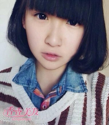 ��ɫ�ж̾���ͼƬ ʱ�пɰ��̷���������