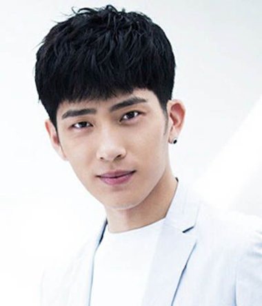 男短发怎么吹蓬松 潮男韩版短发