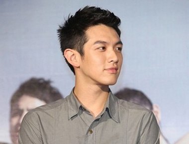 ����ŷ�����̷��������� ��ʿ�̷�˧������