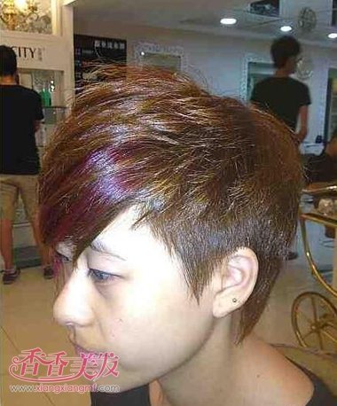 男生什么肤色适合染发 男生双色染发图片