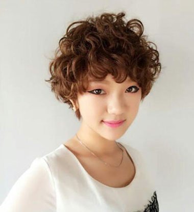 һ��δ������ĳ��̷�ͼƬ Ů����ͷ�̷�