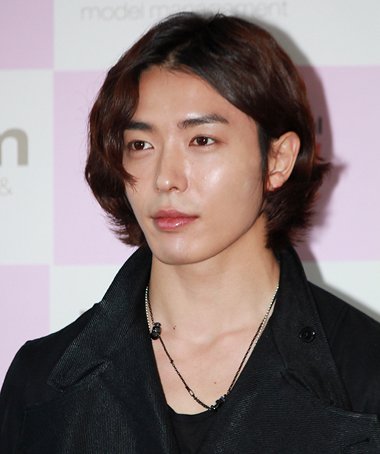 �����ɿ�����ɫ��ͷ�� �����ɿ���ɫ�̷�