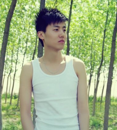 男孩短发发型有哪些 男生短发发型