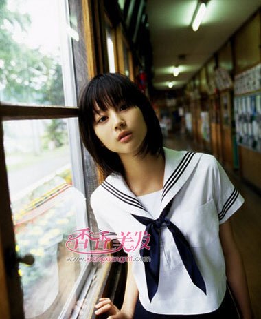 2016Ůѧ���ж̷�ͼƬ������ �̷�����ѧ��װ