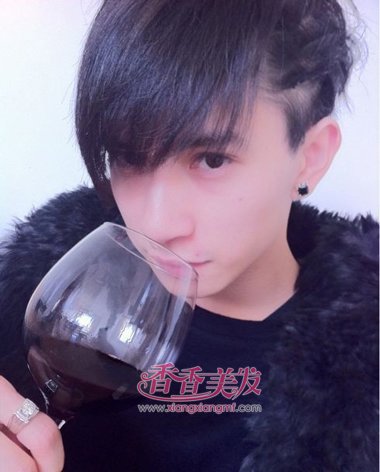 男士编辫头顶怎么编 男孩个性辫子