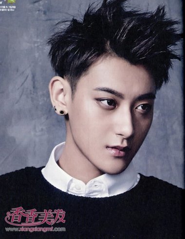 ��˧���̷������������� ������ʿ�̷�������ôץ