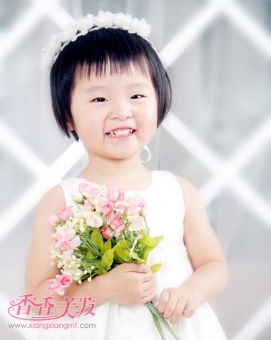 �ļ���ͯʱ�ж̷���ͼƬ Ů�����ļ��̷�����