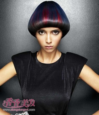 2017�����µ�ɳ���̷� 17��Ůʿɳ���̷�