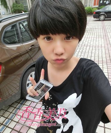 韩系男生发型 流行的初中男生发型