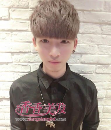 ��ʿ�̷�Ⱦ��ɫͼƬ ˧���̷��з�ɫ