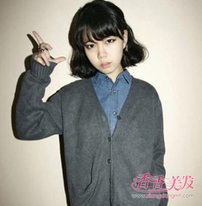 ��Ů���ʺ϶̷��� ��ɫ���˶̷�