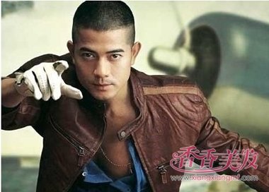 男士两边短的寸头 男生超短清爽发型造型大全