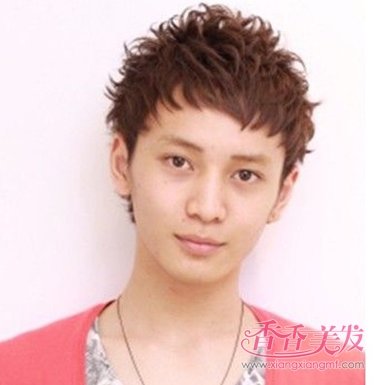 男生比较短的发型 男短烫发发型图片