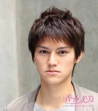 男生比较短的发型 男短烫发发型图片