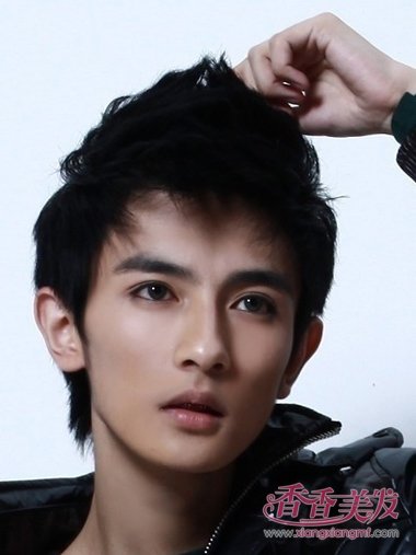 怎么做才是适合自己的发型 帅气男生发型的梳发