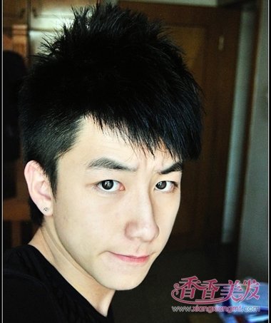 怎么做才是适合自己的发型 帅气男生发型的梳发