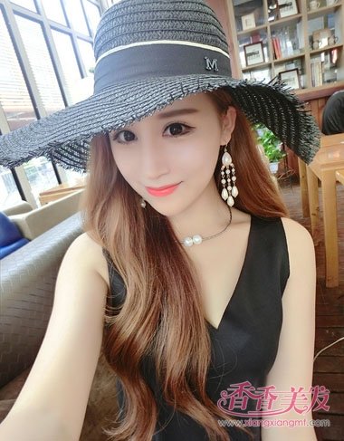 ���׵�Ů���ʺ�ʲô��ɫ��ͷ�� ���з���������뷢�ʹ���