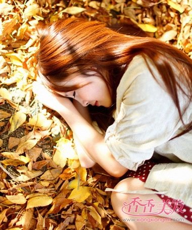 ���׵�Ů���ʺ�ʲô��ɫ��ͷ�� ���з���������뷢�ʹ���