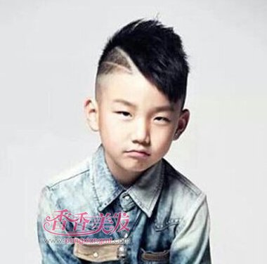 С���������е���ͯ���� �к����ӷ���ͼƬ