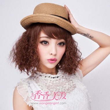 ���׾��̷�����ͼƬ Ů���ж̷����׾�