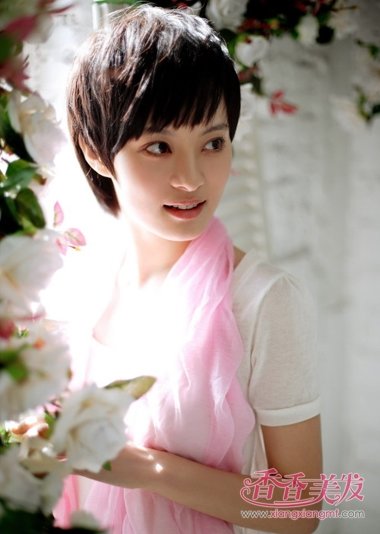 ����̷���δ����·�ͼƬ ����Ů���Ƕ̷�ͼƬ