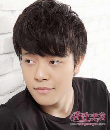 2017高中男生最潮发型 男简易发型设计