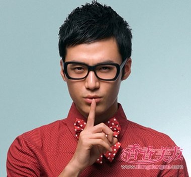 �����̷���������ͷ У԰�����̷�����